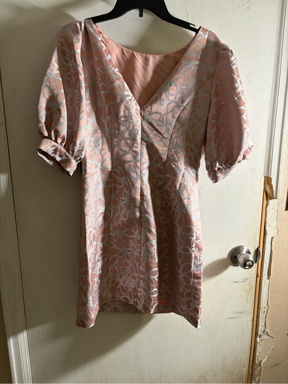 Brand New Lularoe Pink Floral Jacquard Puff-Sleeve Dress